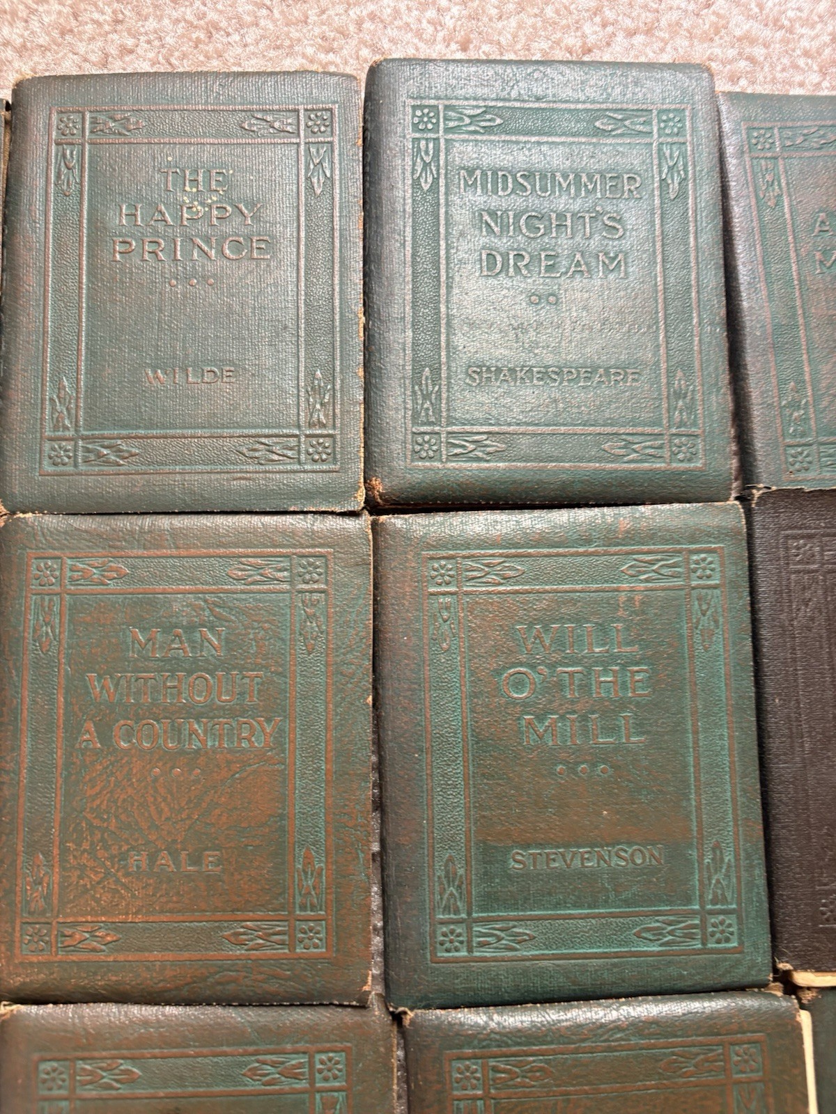 26 Antique Little Leather Library Mini Books Lot Wilde Dickens Stevenson