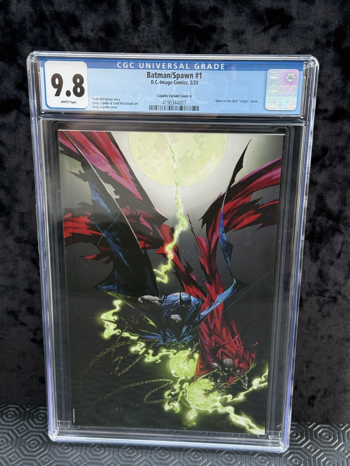 Batman|Spawn #1 Capullo Variant – Glow In The Dark – Virgin Cover – CGC 9.8