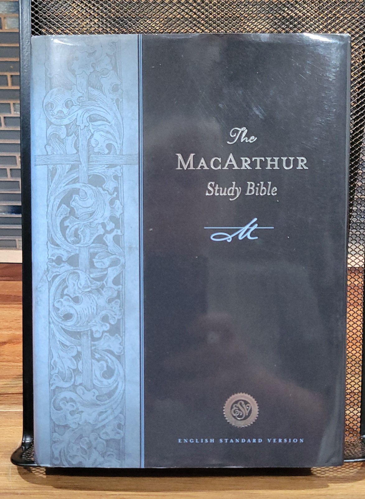 The MacArthur Study Bible English Standard Version Crossway ESV Pre-owned Clean