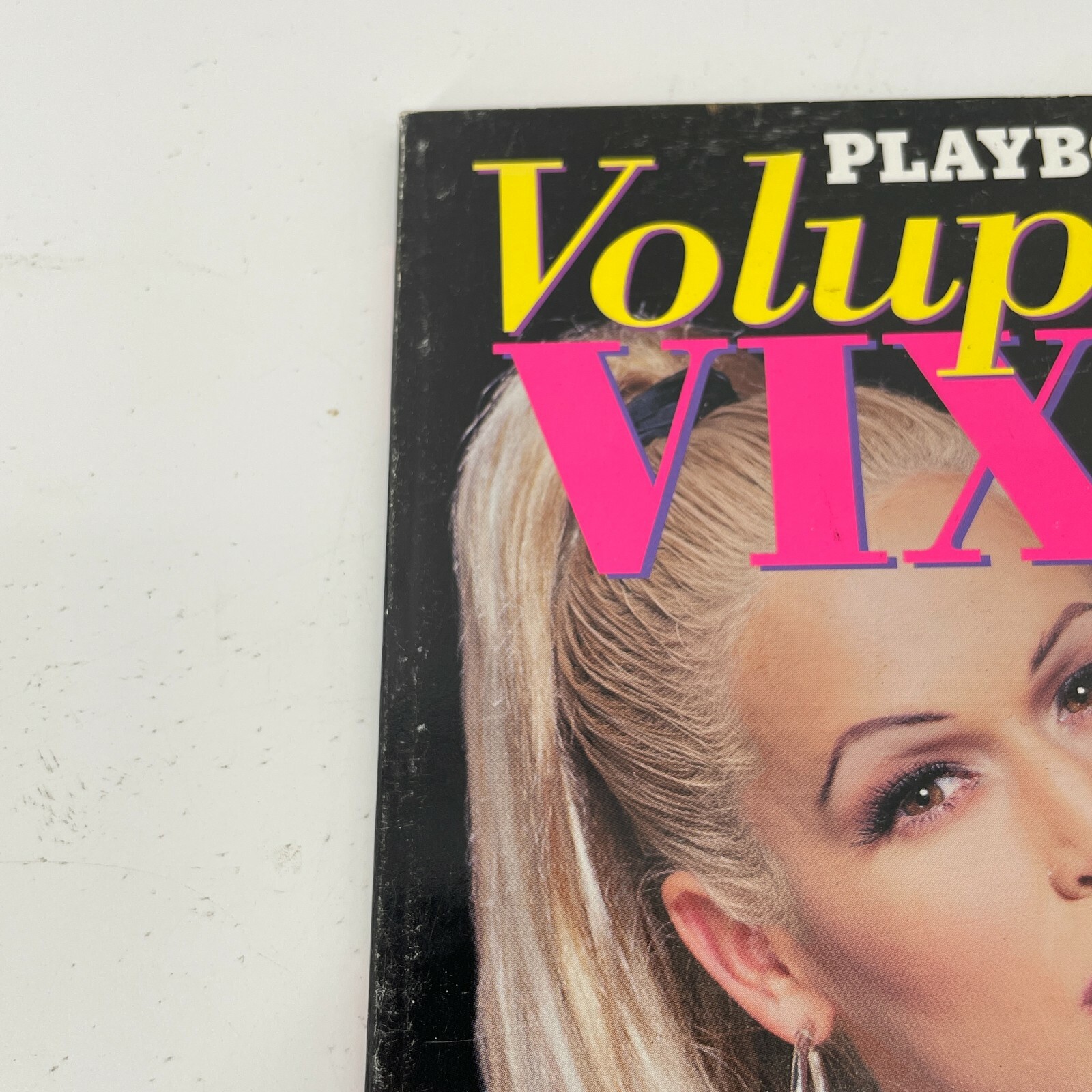 Playboy’s Voluptuous Vixens January 1998 1st Edition Tawny Peaks Beautiful