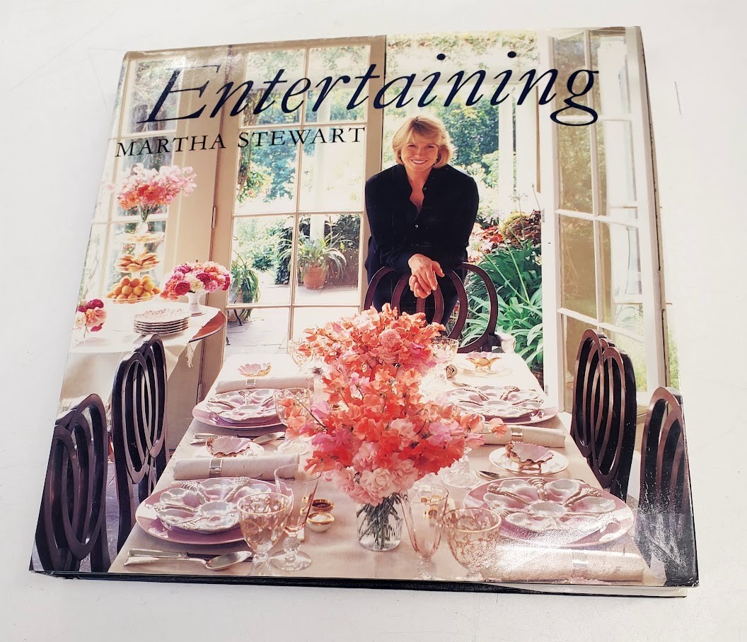 Entertaining by Martha Stewart 1998 1st Edition 1st Printing book club hardcover
