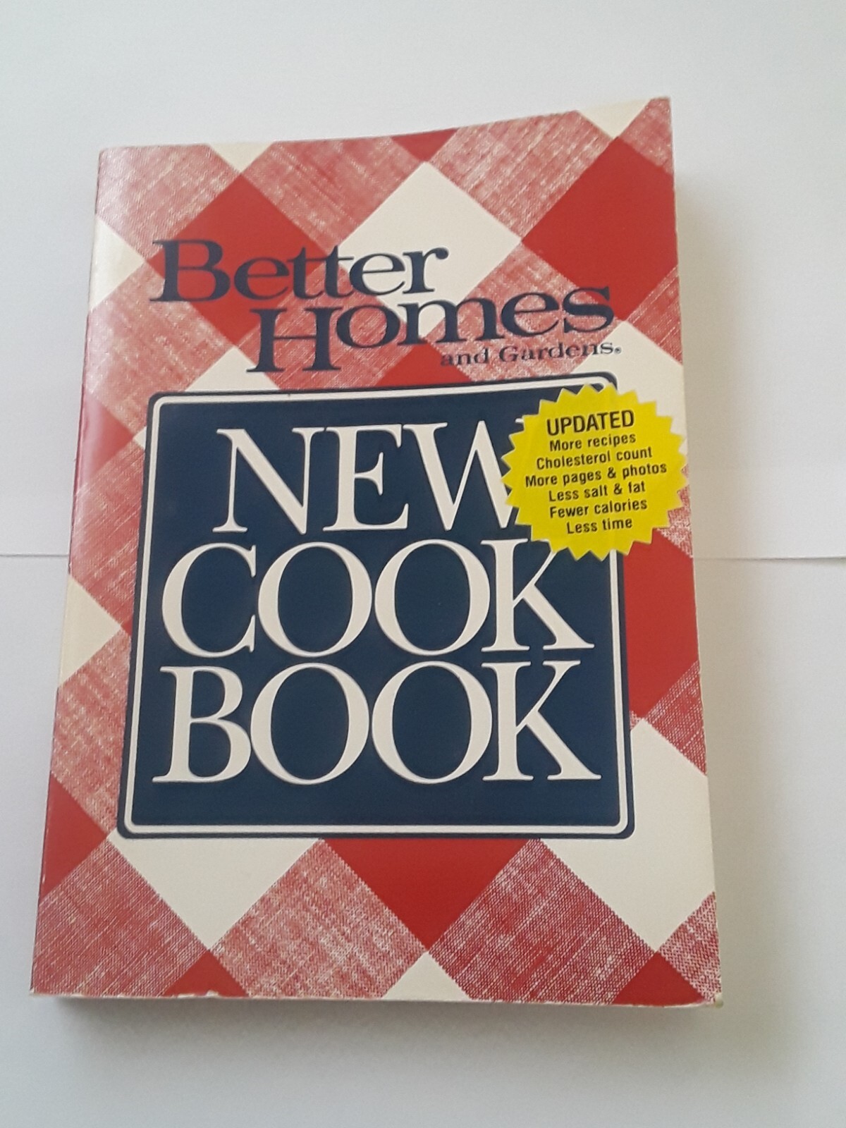 Better Homes and Gardens Cookbook 1989 Second Trade Paper Edition 480 pages
