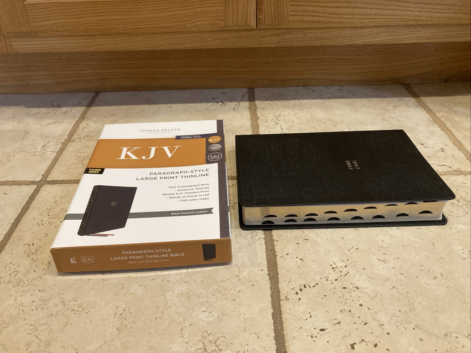 KJV Paragraph-style Large Print Thinline Bible Genuine Leather INDEXED RED LETER
