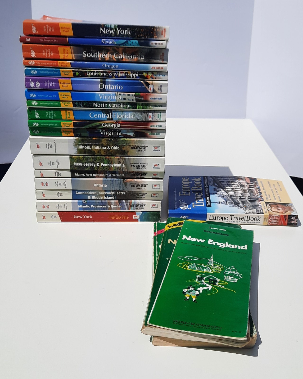 AAA Tour Books 2008-2017 Lot Of 19 +3 Michelin Guides