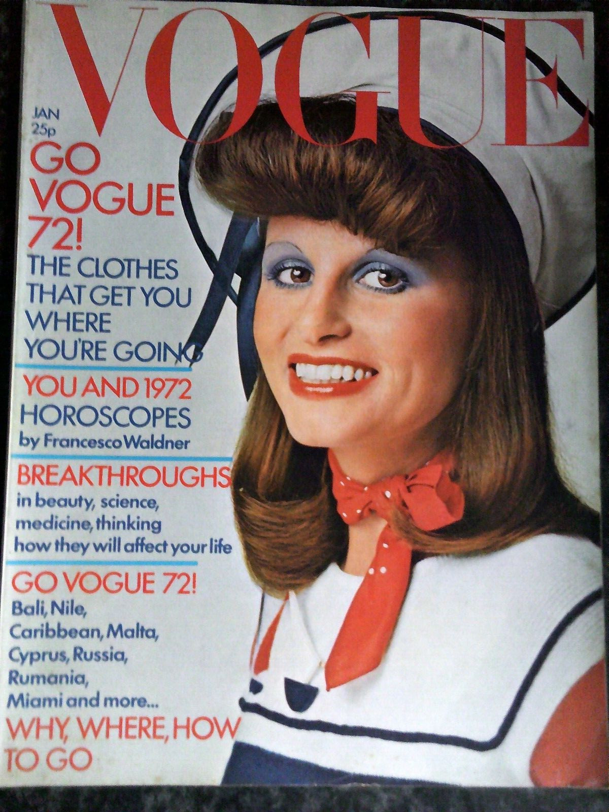 Vogue – January 1972 – Lovely Smooth Copy – Ideal Gift Quality