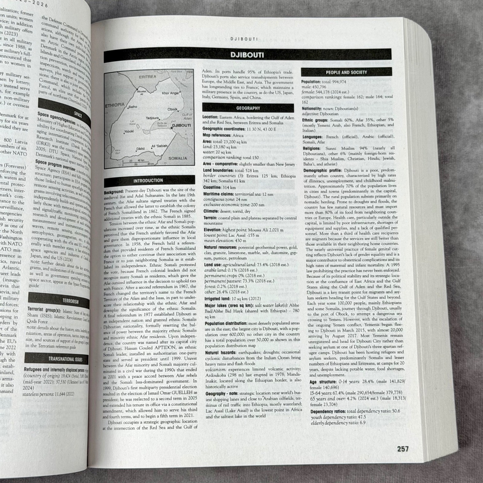 The CIA World Factbook 2025-2026 Central Intelligence Agency Skyhorse Publishing
