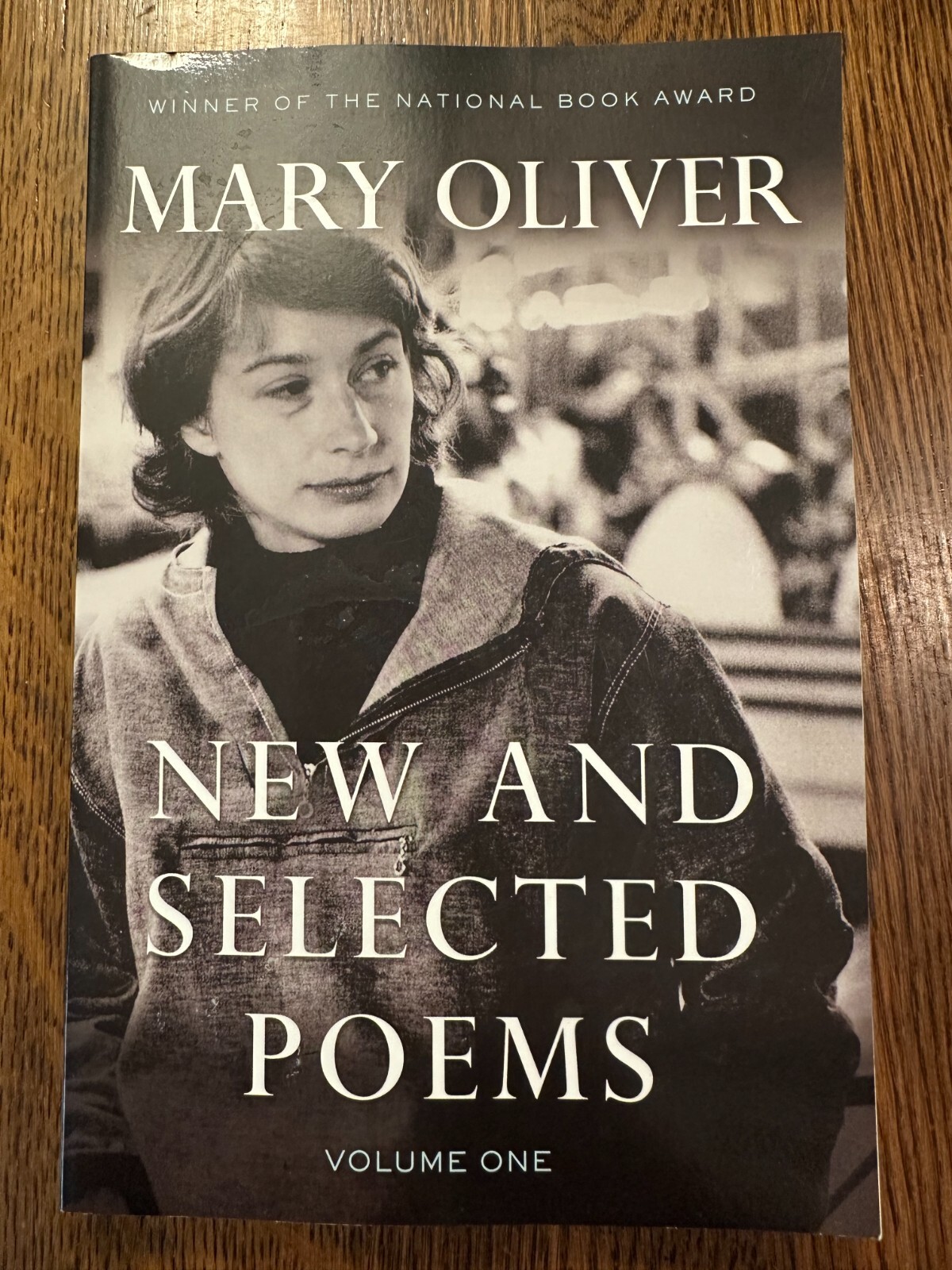 New and Selected Poems, Volume One by Mary Oliver (1992, TPB) LIKE NEW POETRY
