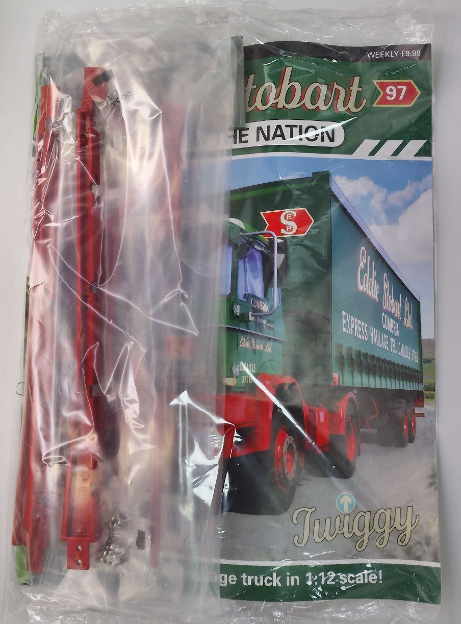 Hachette Build Twiggy Eddie Stobart Iconic Truck Moving the Scale 1:12 #97