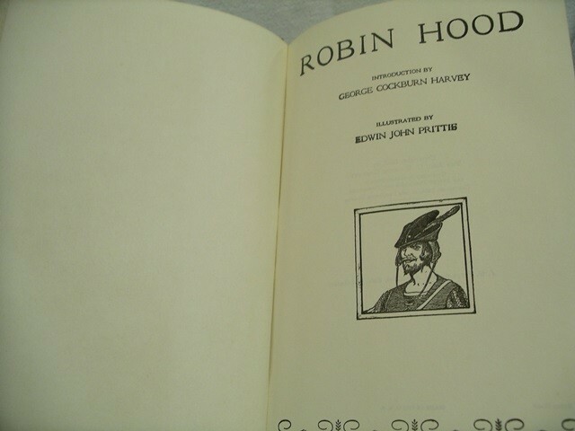 Robin Hood book 1925 Edition, iIlustrated, John C. Winston Co. 344 pages.